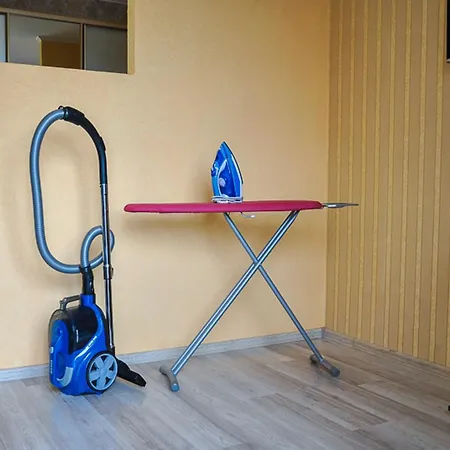 центр новострой новая большая однокомнатная со всеми удобствами דירה מוקצ'בה