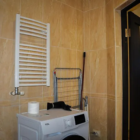 центр новострой новая большая однокомнатная со всеми удобствами Lägenhet