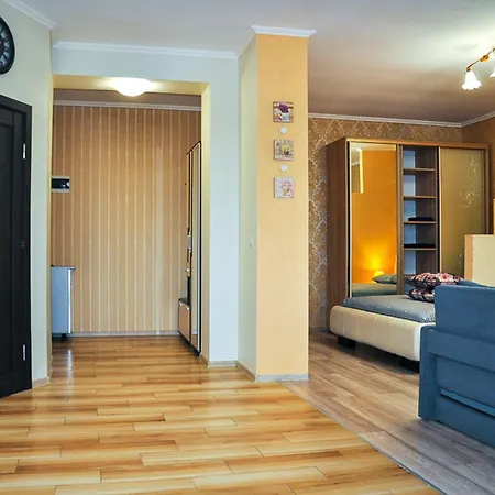 Lägenhet центр новострой новая большая однокомнатная со всеми удобствами Mukatjeve