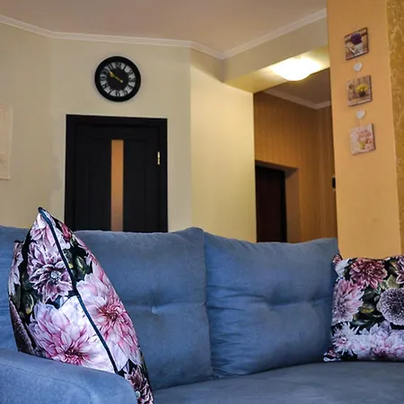 公寓 центр новострой новая большая однокомнатная со всеми удобствами